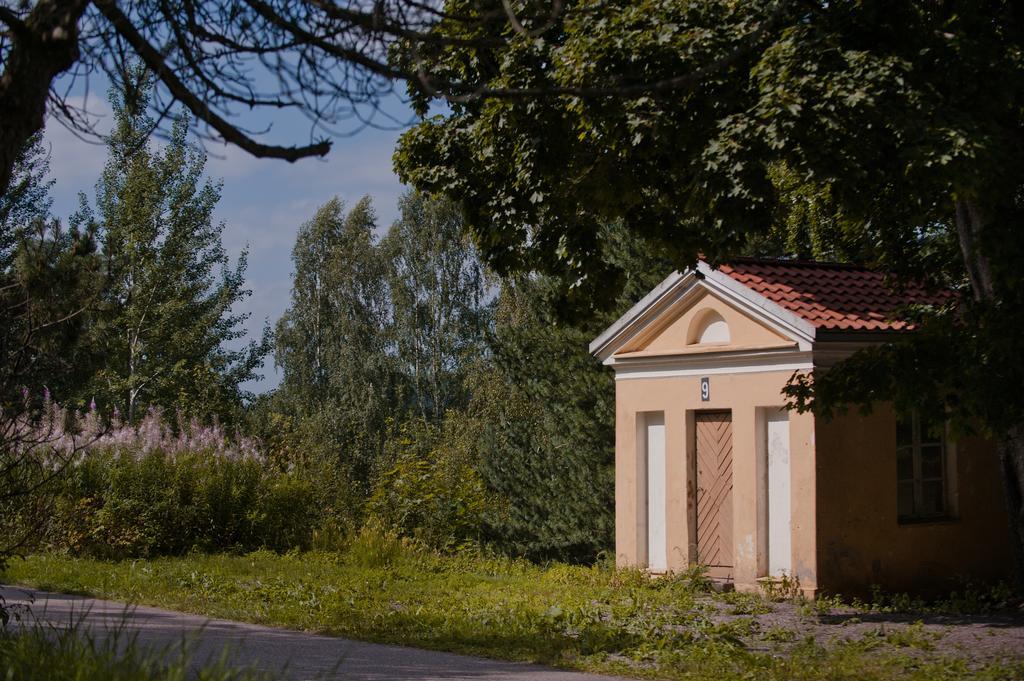 Haemeenkylaen Kartano Vantaa Exterior photo
