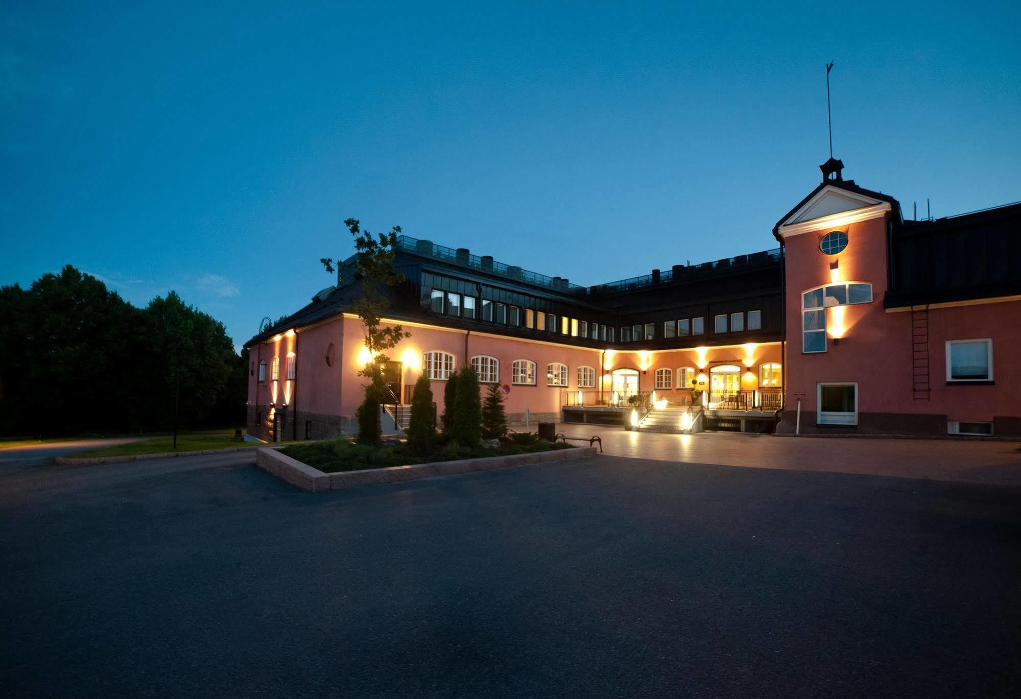 Haemeenkylaen Kartano Vantaa Exterior photo